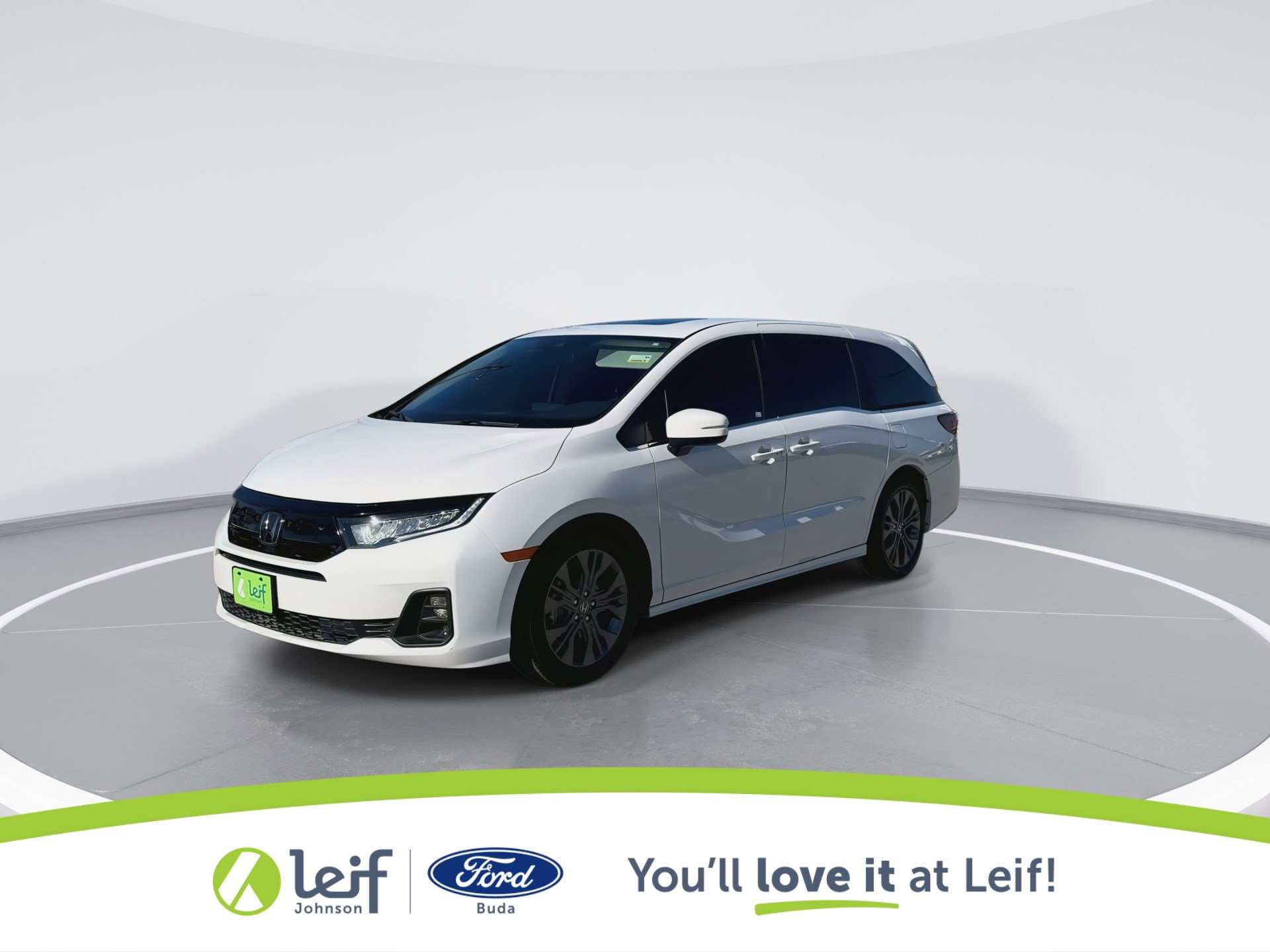 Used 2025 Honda Odyssey Touring image 4