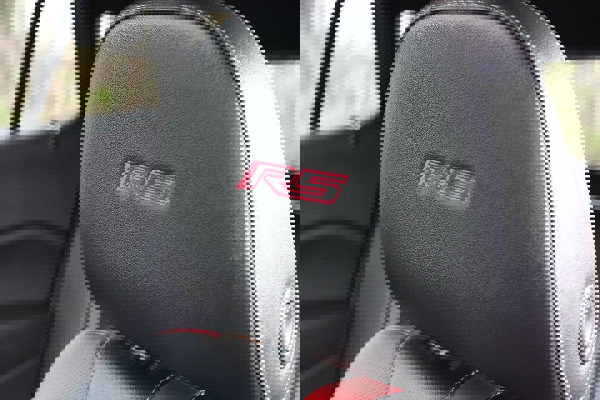 Used 2025 Chevrolet Trax RS w/ Sunroof Package image 17