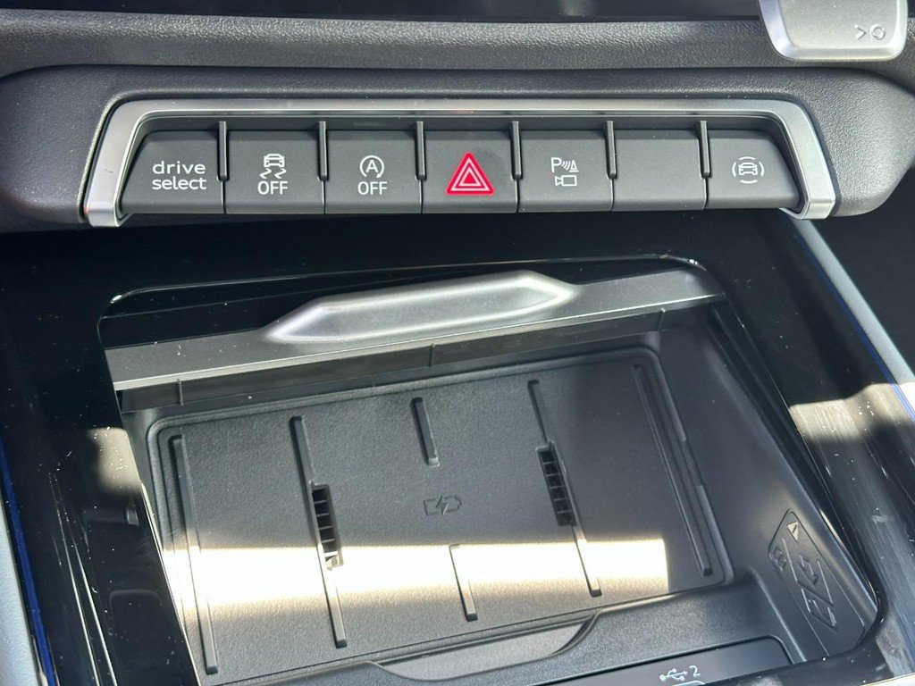 New 2026 Audi Q3 quattro 2.0T AWD/4WD image 17