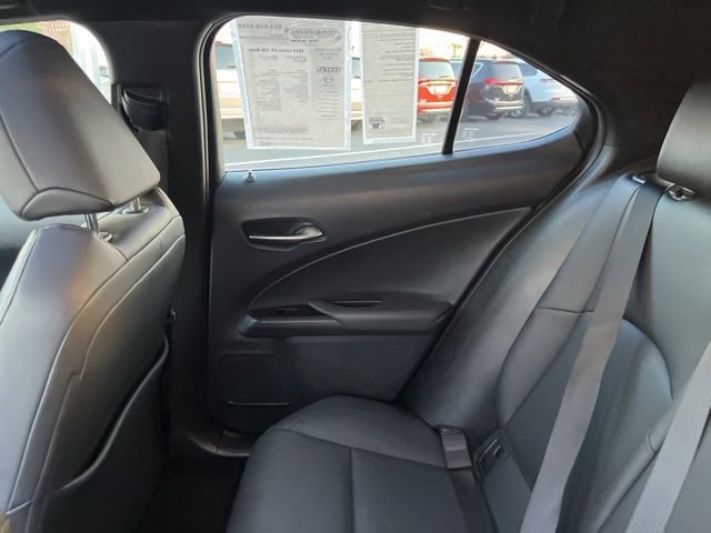 Used 2019 Lexus UX 200 w/ Premium Package image 14