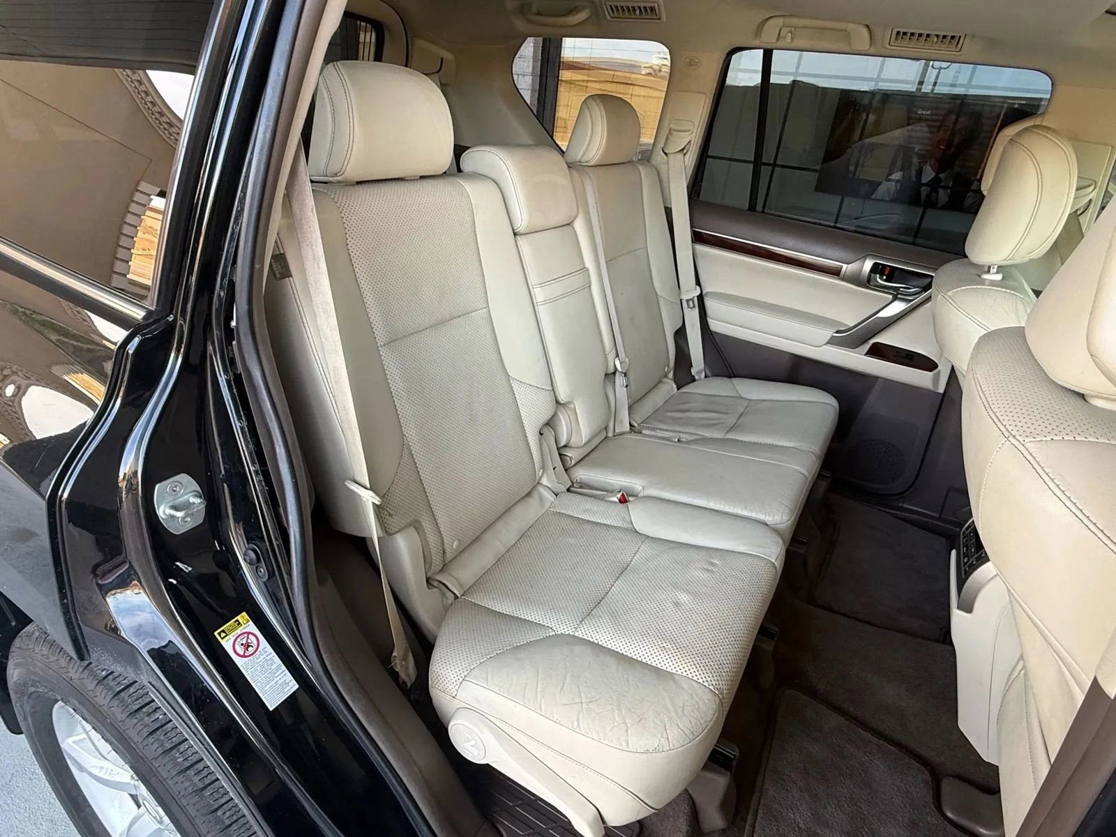 Used 2012 Lexus GX 460 w/ Comfort Plus Pkg image 26