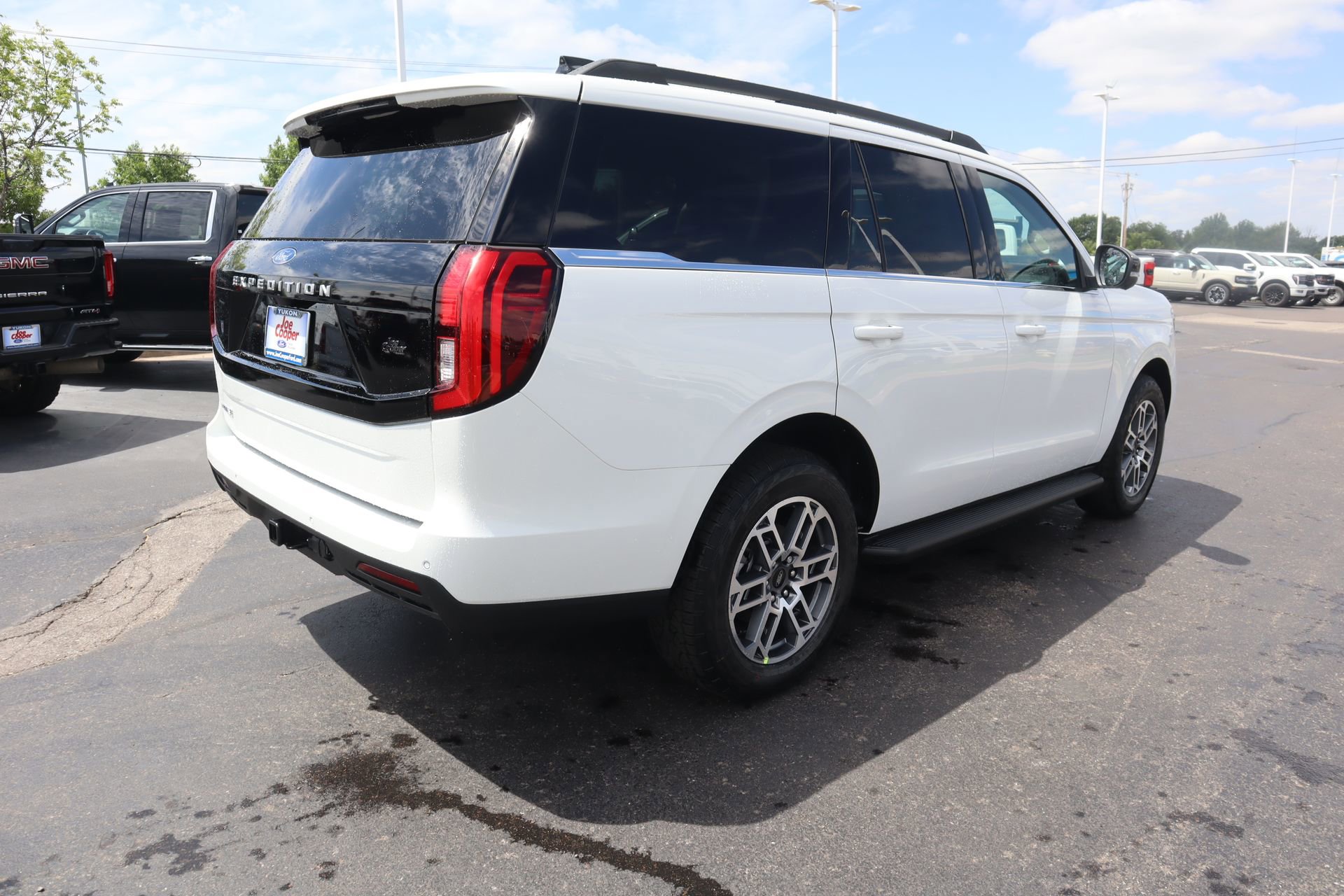 New 2026 Ford Expedition Active AWD/4WD image 22
