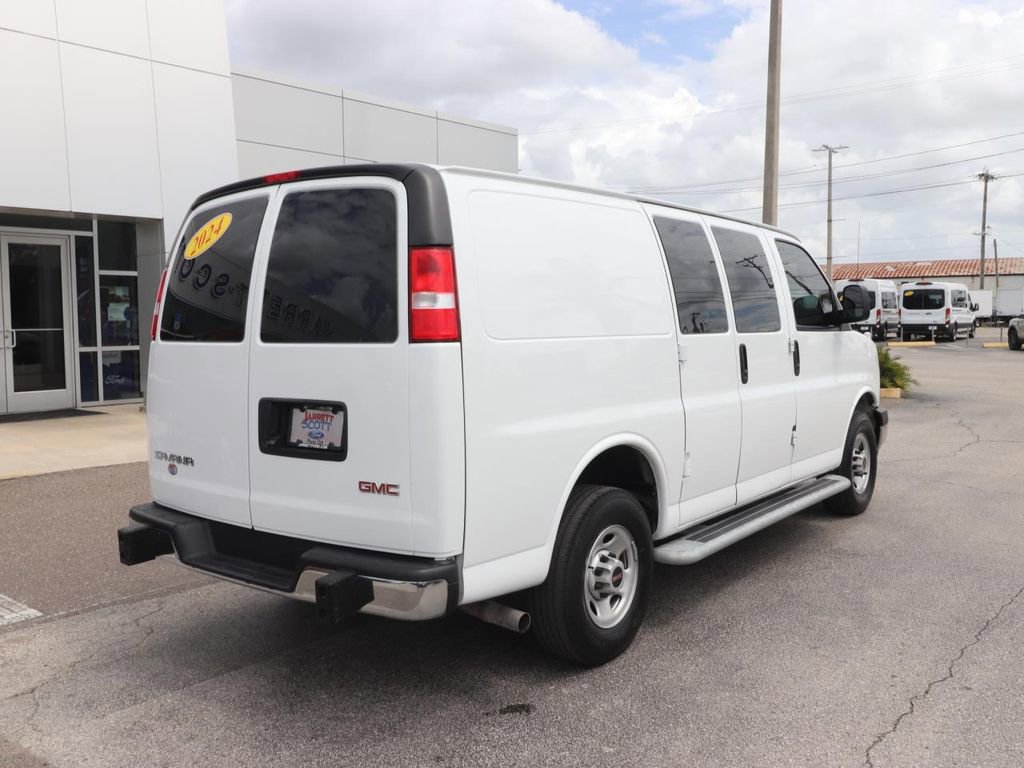 Used 2024 GMC Savana 2500 w/ Driver Convenience Package image 15