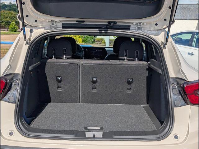 New 2026 Chevrolet Trax RS w/ Sunroof Package FWD image 18