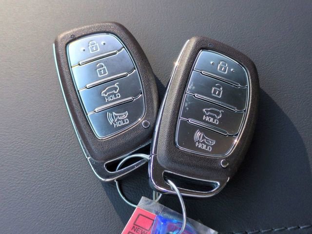 Used 2020 Hyundai Tucson Ultimate w/ Cargo Package FWD image 30
