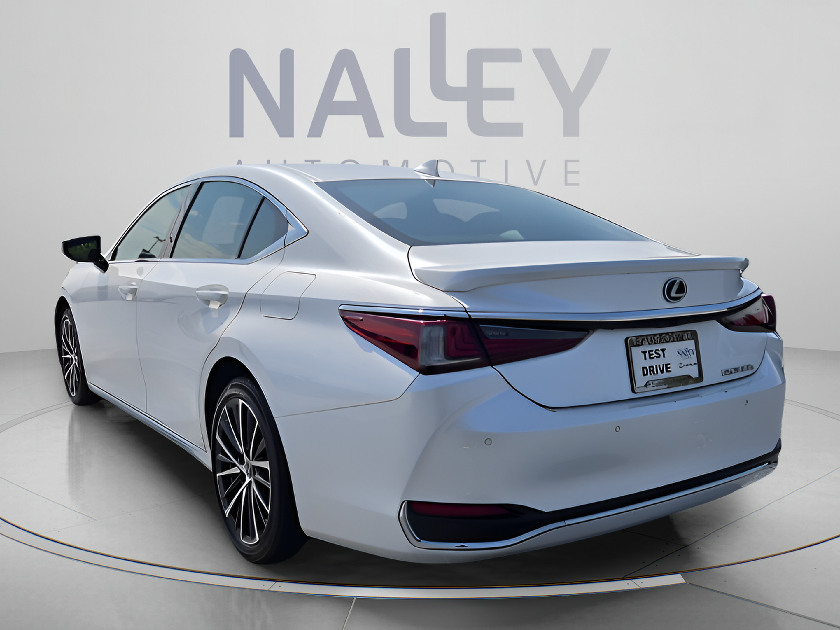 Used 2023 Lexus ES 300h w/ Premium Package FWD image 3