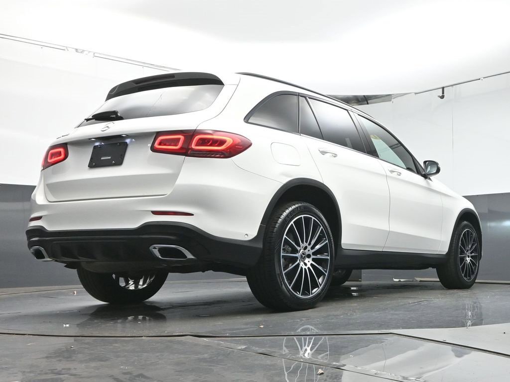 Used 2021 Mercedes-Benz GLC 300 w/ AMG Line image 36
