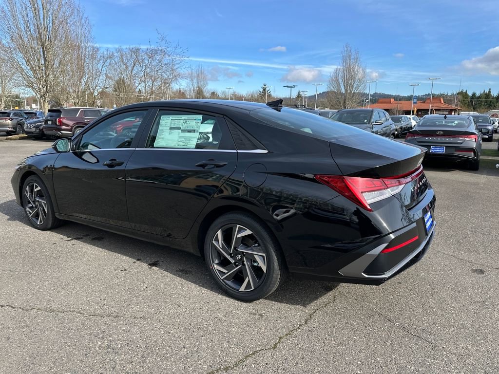 New 2026 Hyundai Elantra Limited image 4