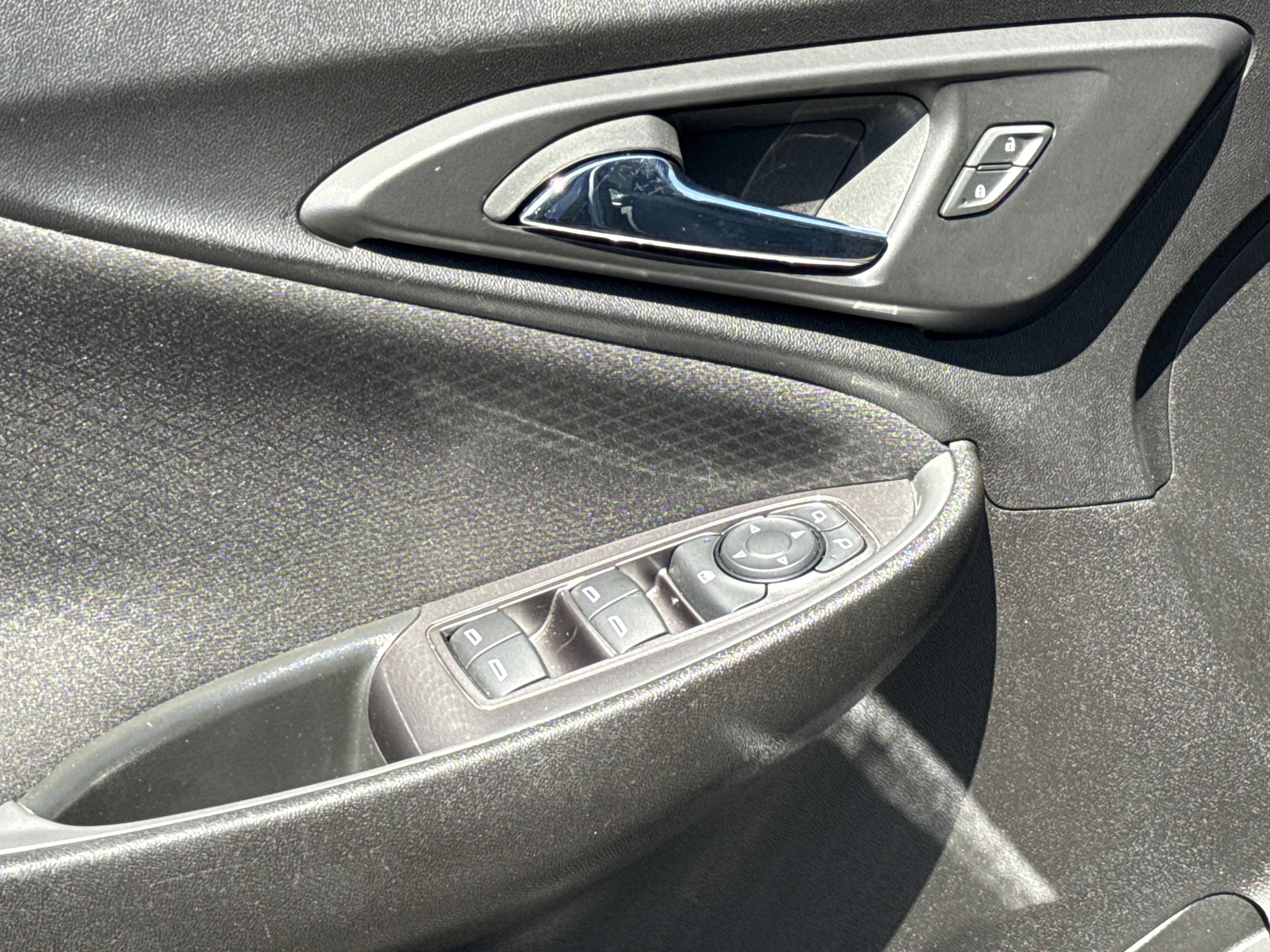 Used 2023 Chevrolet Malibu RS image 15