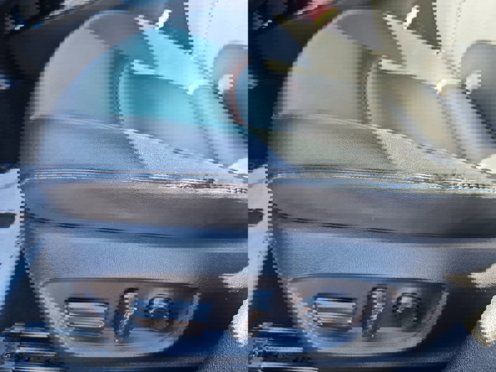 Used 2022 Toyota Prius Limited image 29