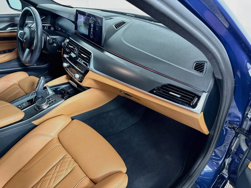 Used 2023 BMW 530i w/ M Sport Package RWD image 31