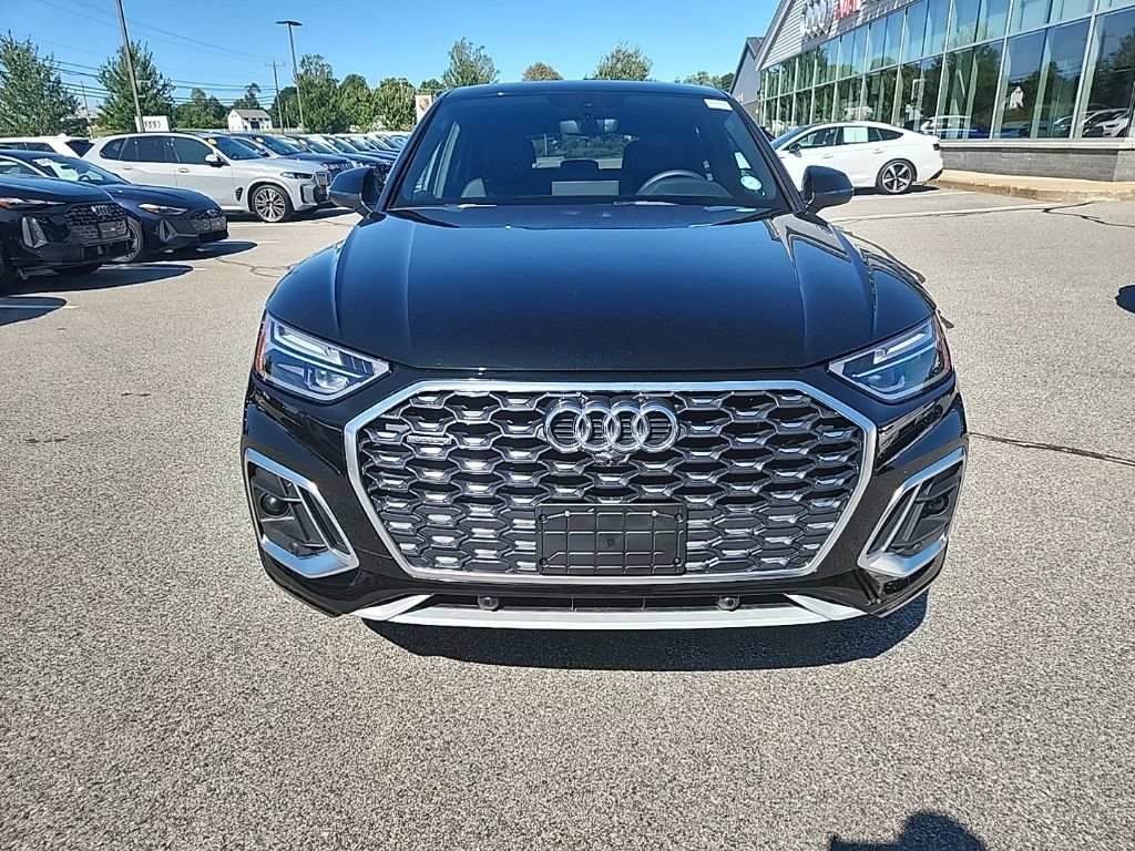 Certified 2025 Audi Q5 2.0T Premium Plus w/ Premium Plus Package AWD/4WD image 2