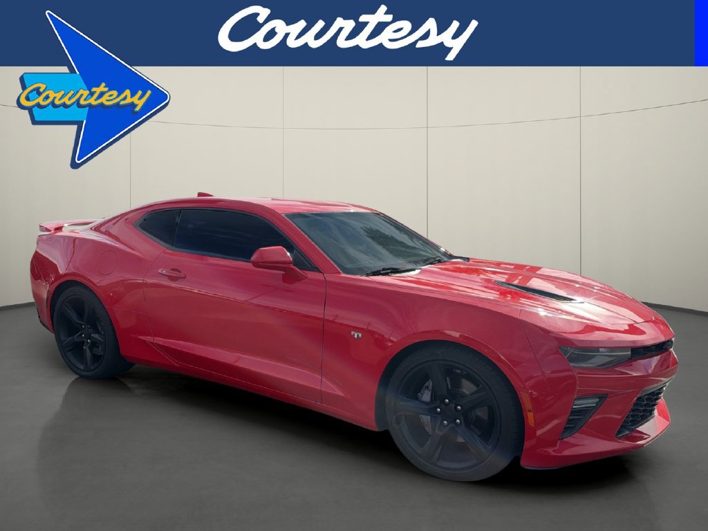 Used 2017 Chevrolet Camaro SS RWD image 1