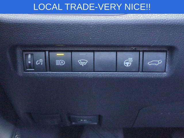 Used 2019 Toyota RAV4 XLE Premium w/ Cold Weather Package AWD/4WD image 19