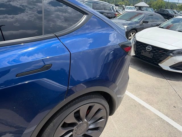 Used 2024 Tesla Model Y Performance AWD/4WD image 8