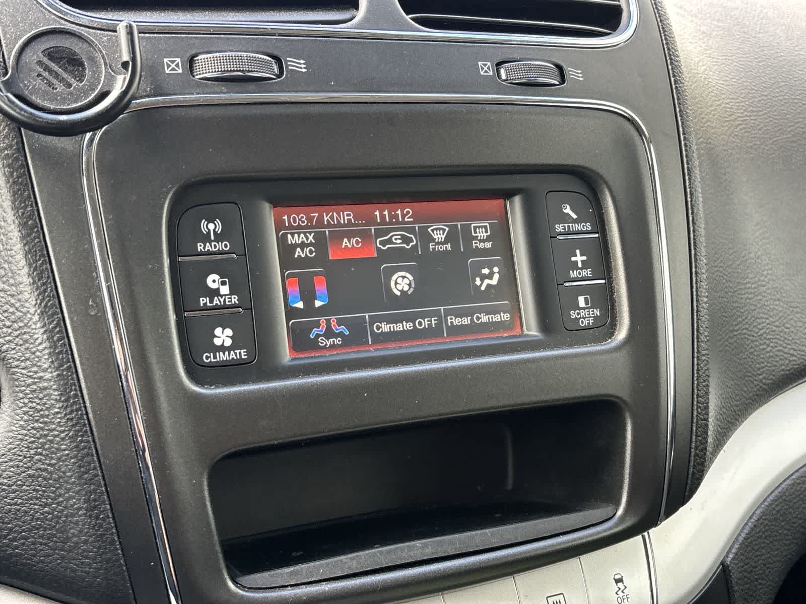 Used 2017 Dodge Journey SXT w/ Comfort/Convenience Group FWD image 15