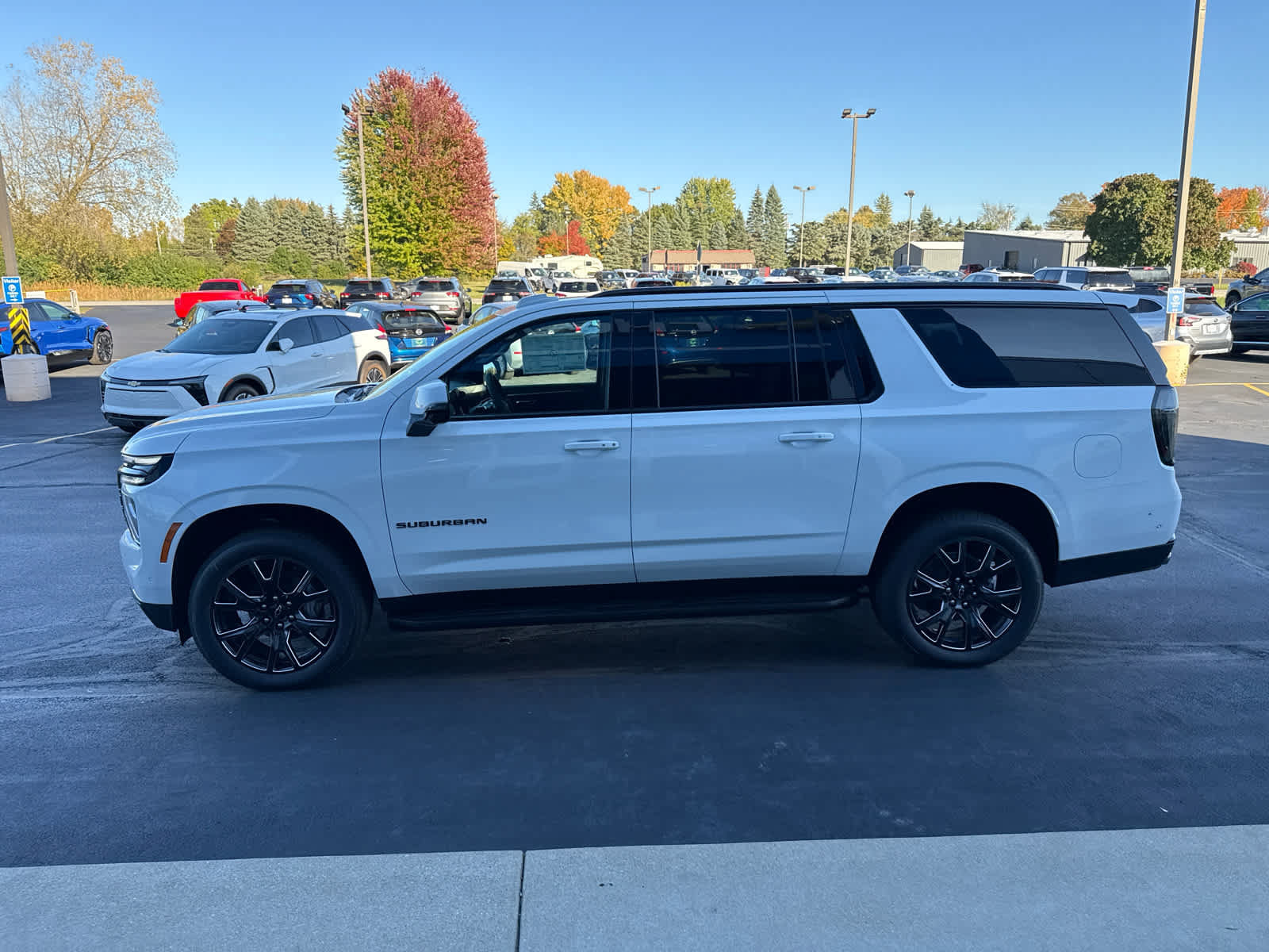 New 2027 Chevrolet Suburban RST w/ Comfort Package AWD/4WD image 8