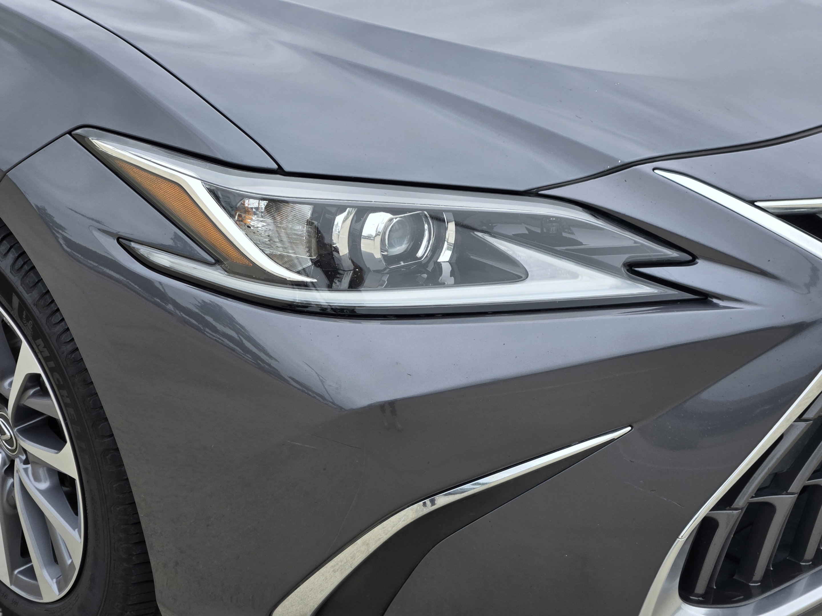 Used 2023 Lexus ES 350 w/ Accessory Package (Z2) FWD image 33