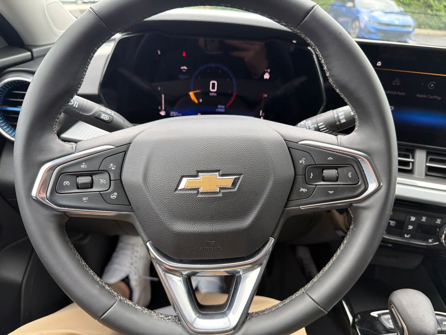 Used 2024 Chevrolet Trax LT w/ Driver Confidence Package FWD image 13