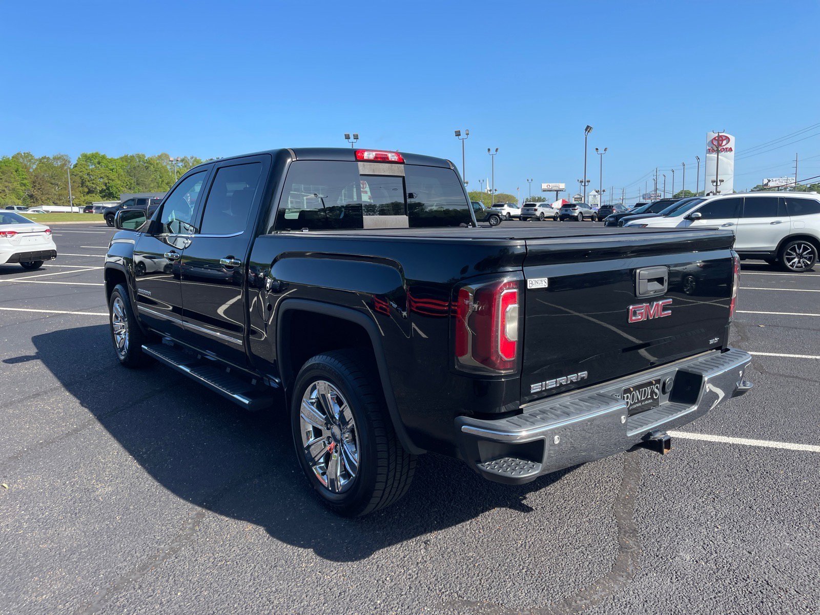 Used 2018 GMC Sierra 1500 SLT image 14