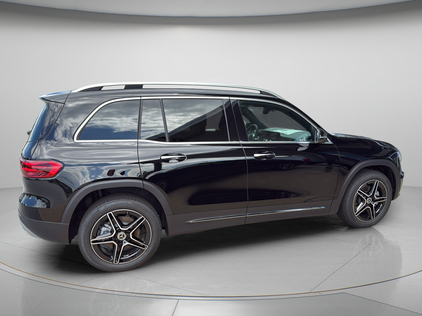 New 2026 Mercedes-Benz GLB 250 image 6
