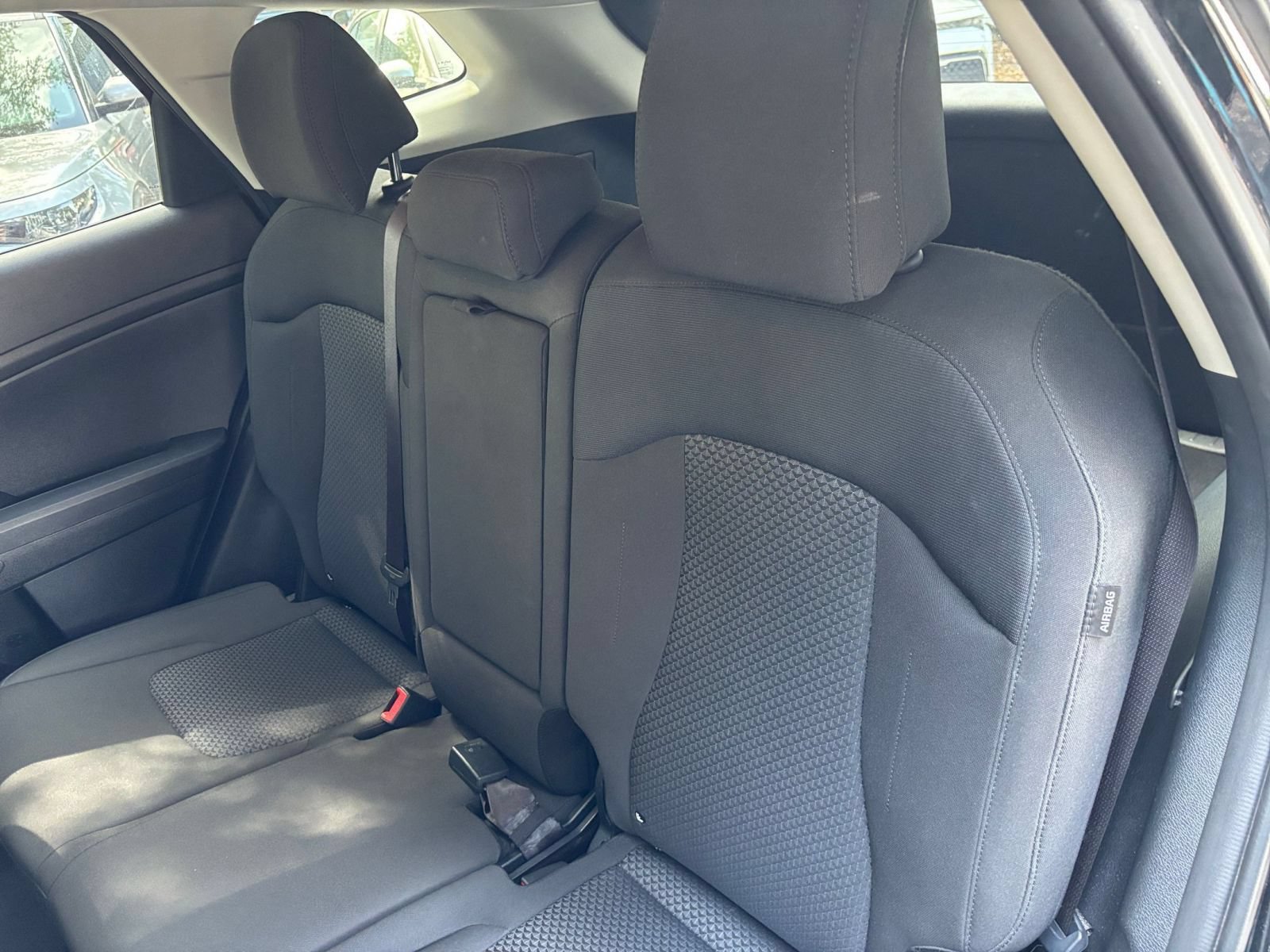 Used 2025 Kia Sportage LX FWD image 35
