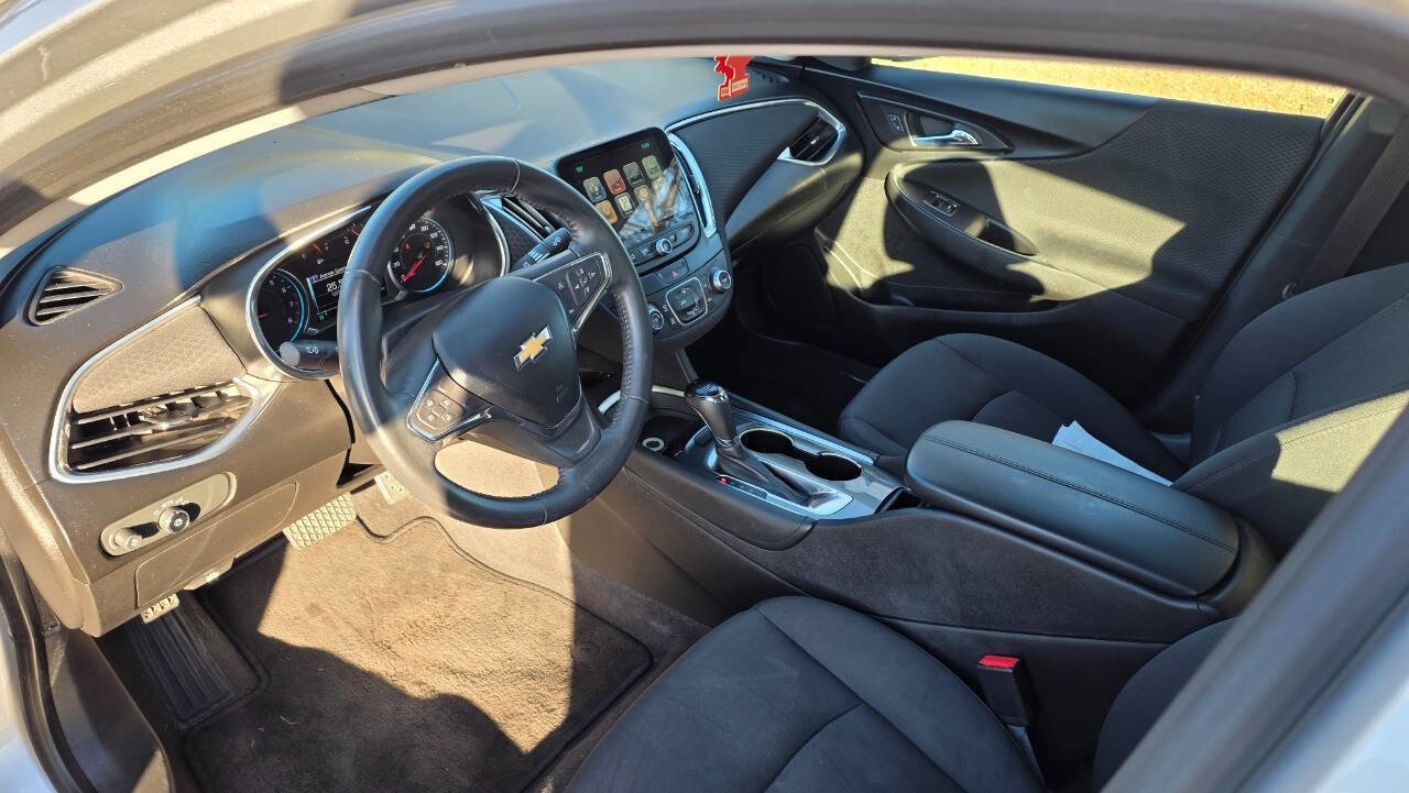 Used 2016 Chevrolet Malibu LT image 7