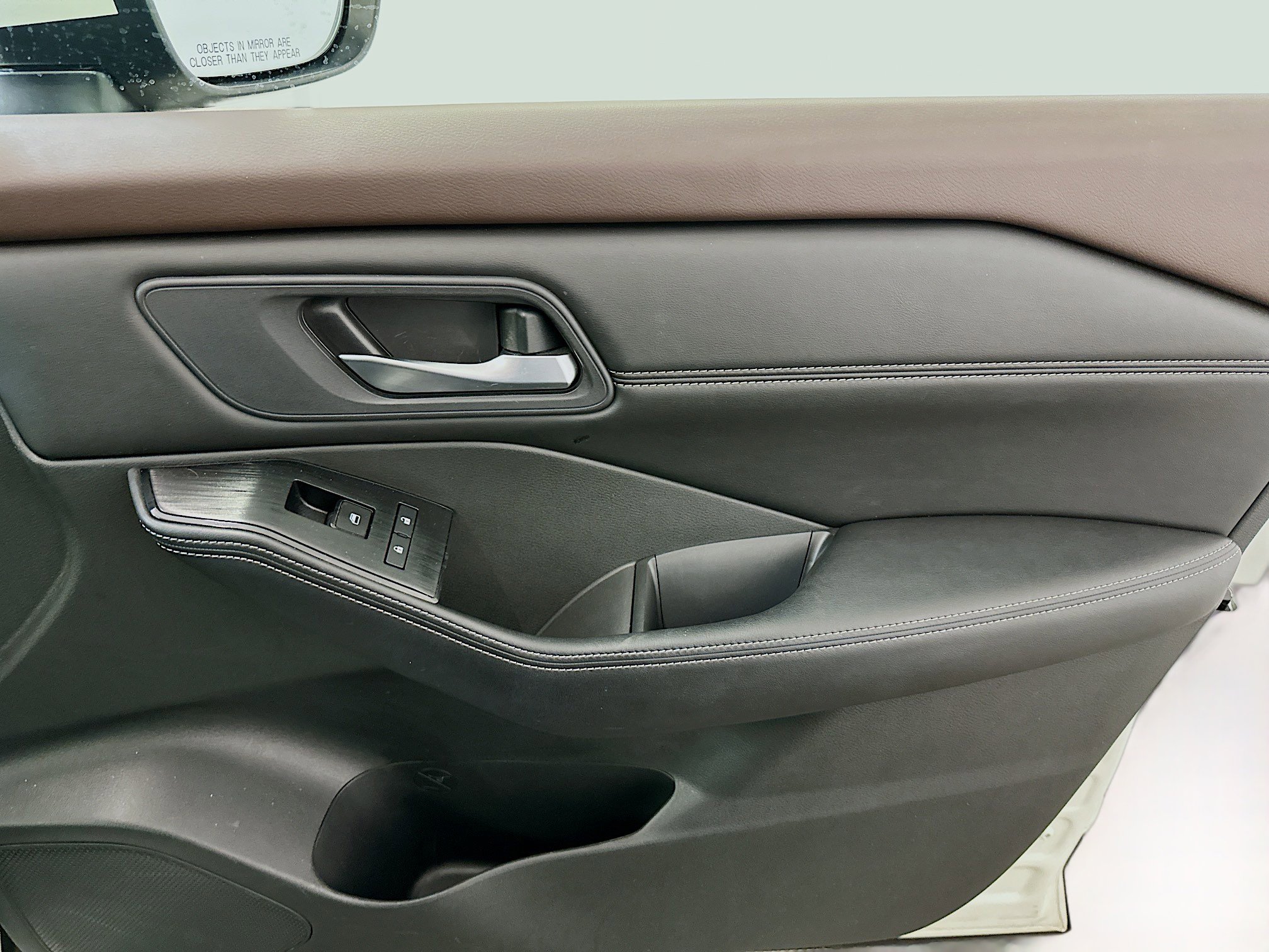 Used 2022 Nissan Rogue SV w/ SV Premium Package image 34