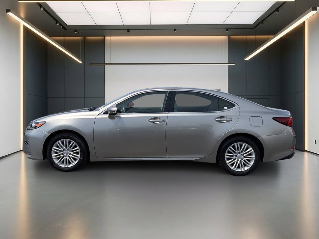 Used 2017 Lexus ES 350 w/ Accessory Package 2 FWD image 2