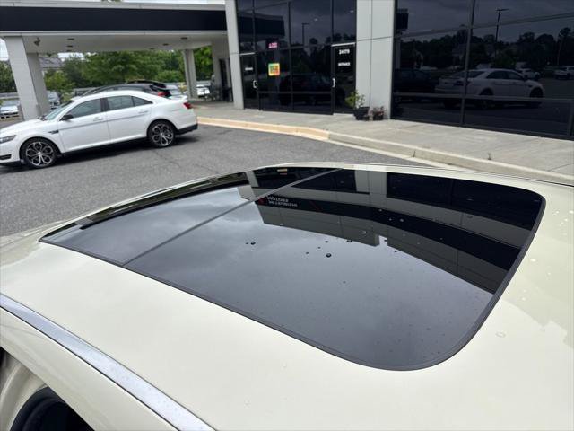 Used 2014 Lincoln MKS AWD w/ Equipment Group 201A image 28
