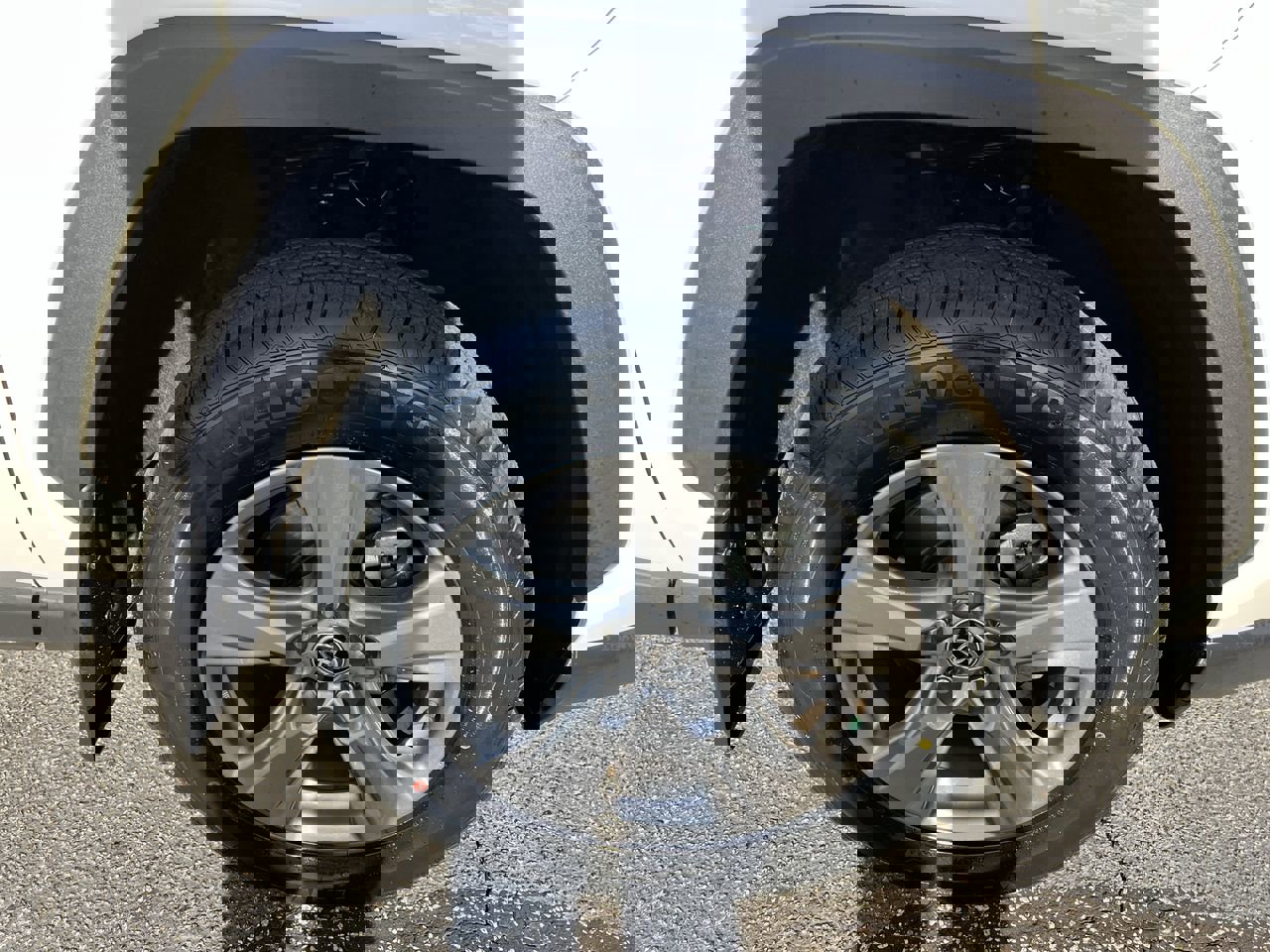 Used 2024 Toyota RAV4 XLE image 13