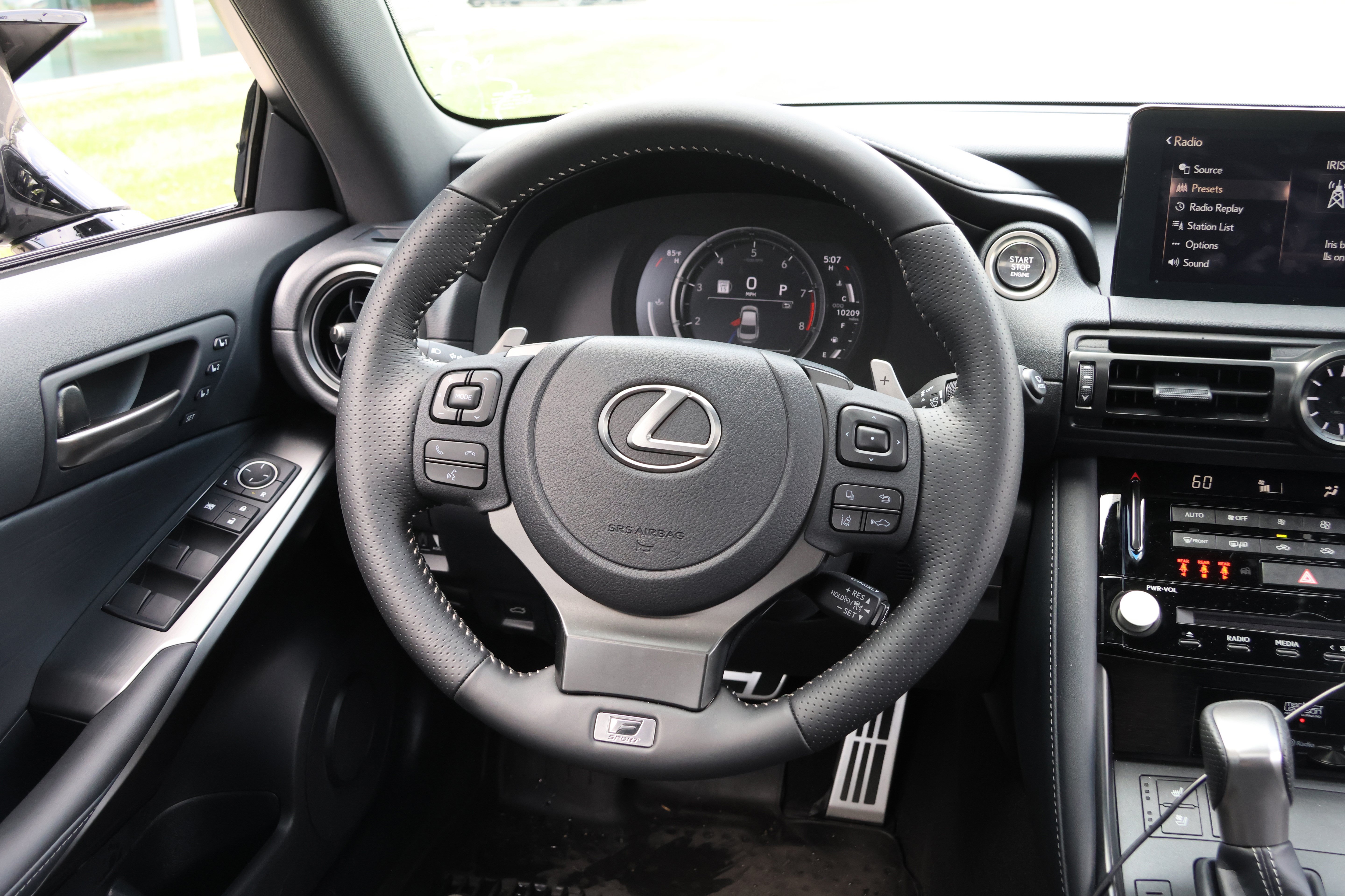 Used 2024 Lexus IS 500 RWD image 30