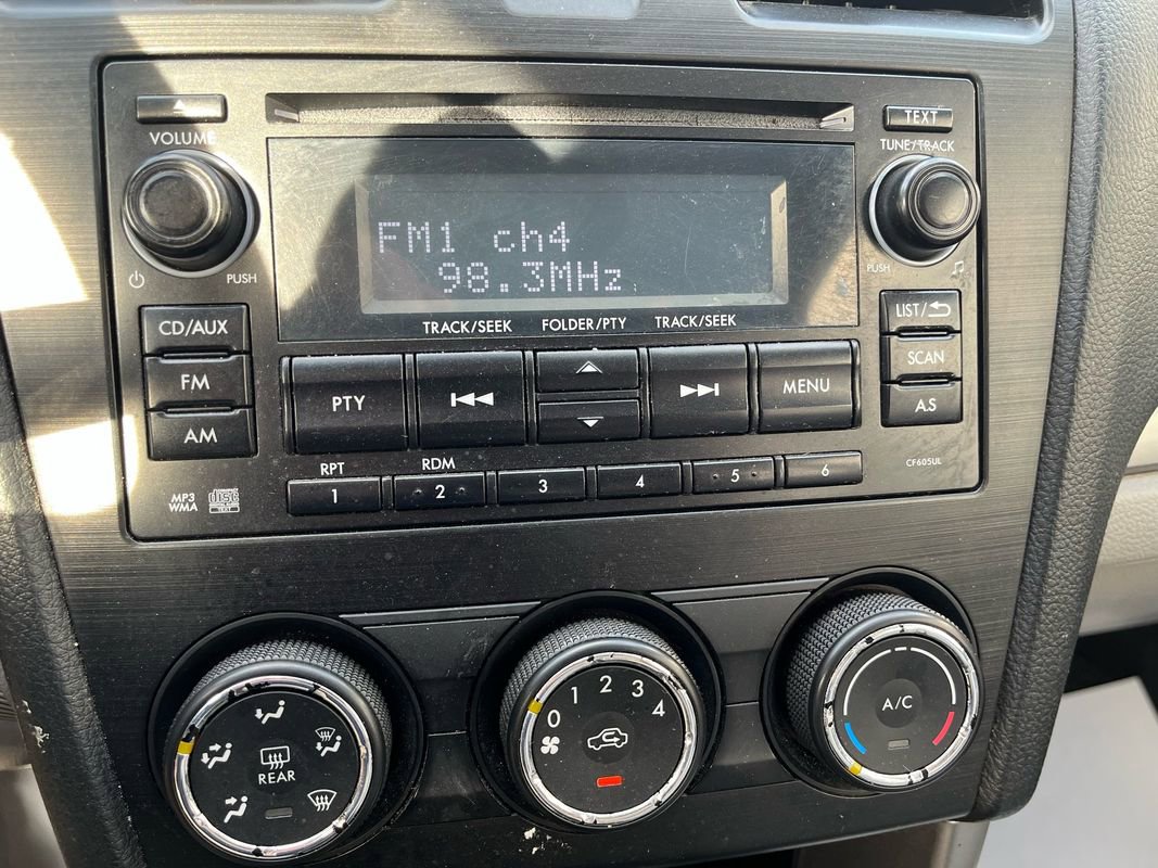 Used 2015 Subaru Forester 2.5i w/ Alloy Wheel Package image 8