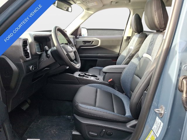 Used 2026 Ford Bronco Sport Outer Banks w/ Outer Banks Tech Package+ AWD/4WD image 9
