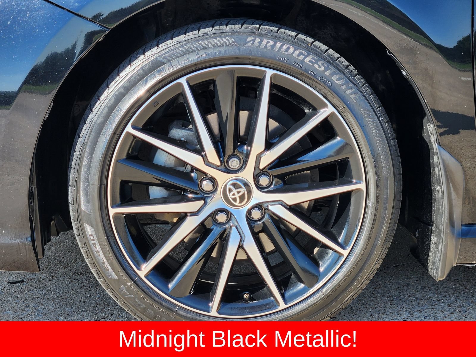 Used 2023 Toyota Camry SE w/ Convenience Package FWD image 15