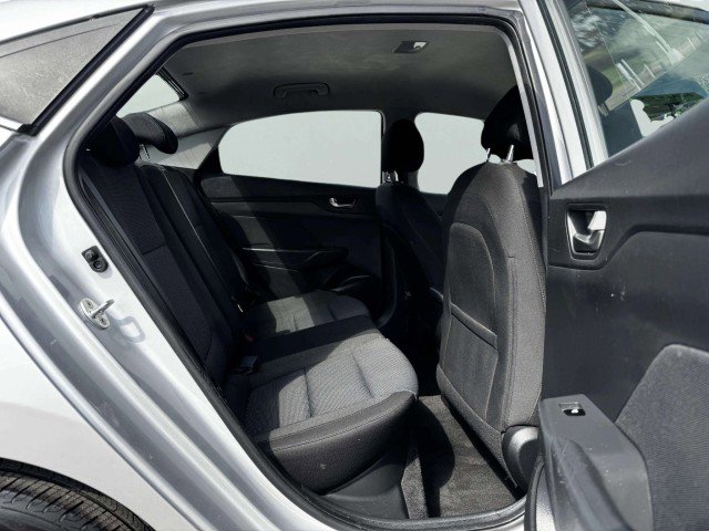 Used 2022 Hyundai Accent SEL image 38