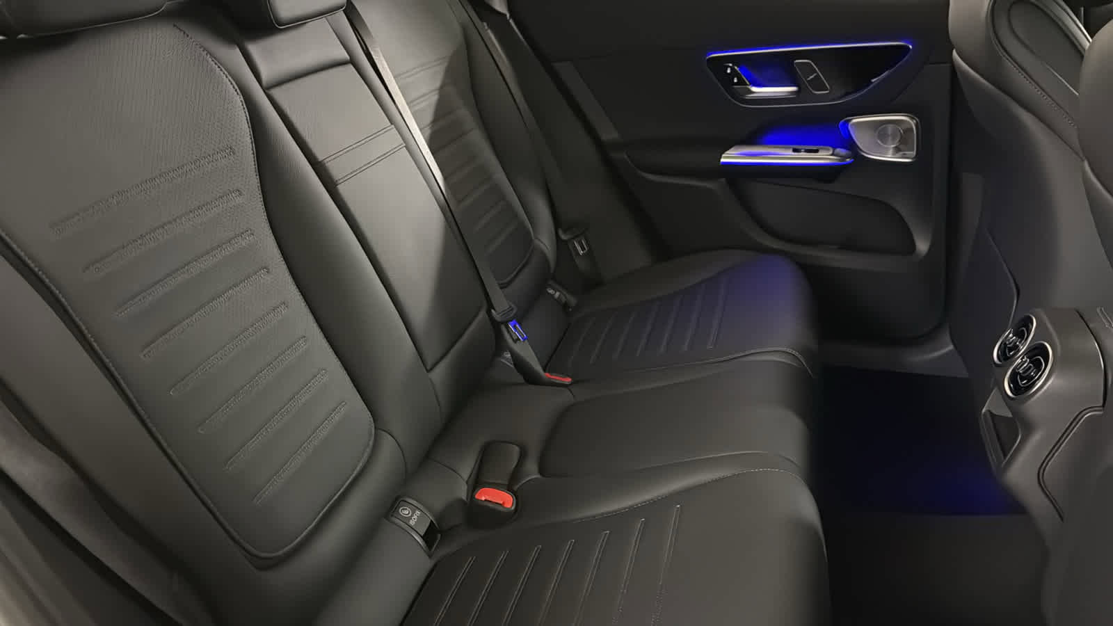 New 2026 Mercedes-Benz GLC 300 4MATIC image 34