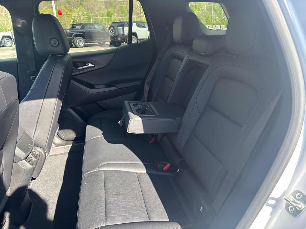 Used 2025 Chevrolet Equinox LT w/ Convenience Package II AWD/4WD image 23