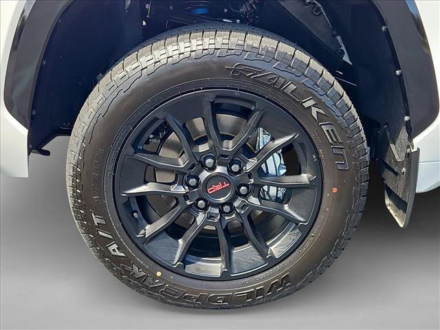 New 2026 Toyota Tundra Platinum w/ TRD Off-Road Package AWD/4WD image 10