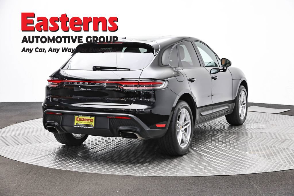 Used 2022 Porsche Macan AWD/4WD image 5