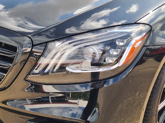 Used 2019 Mercedes-Benz S 560 Sedan image 9
