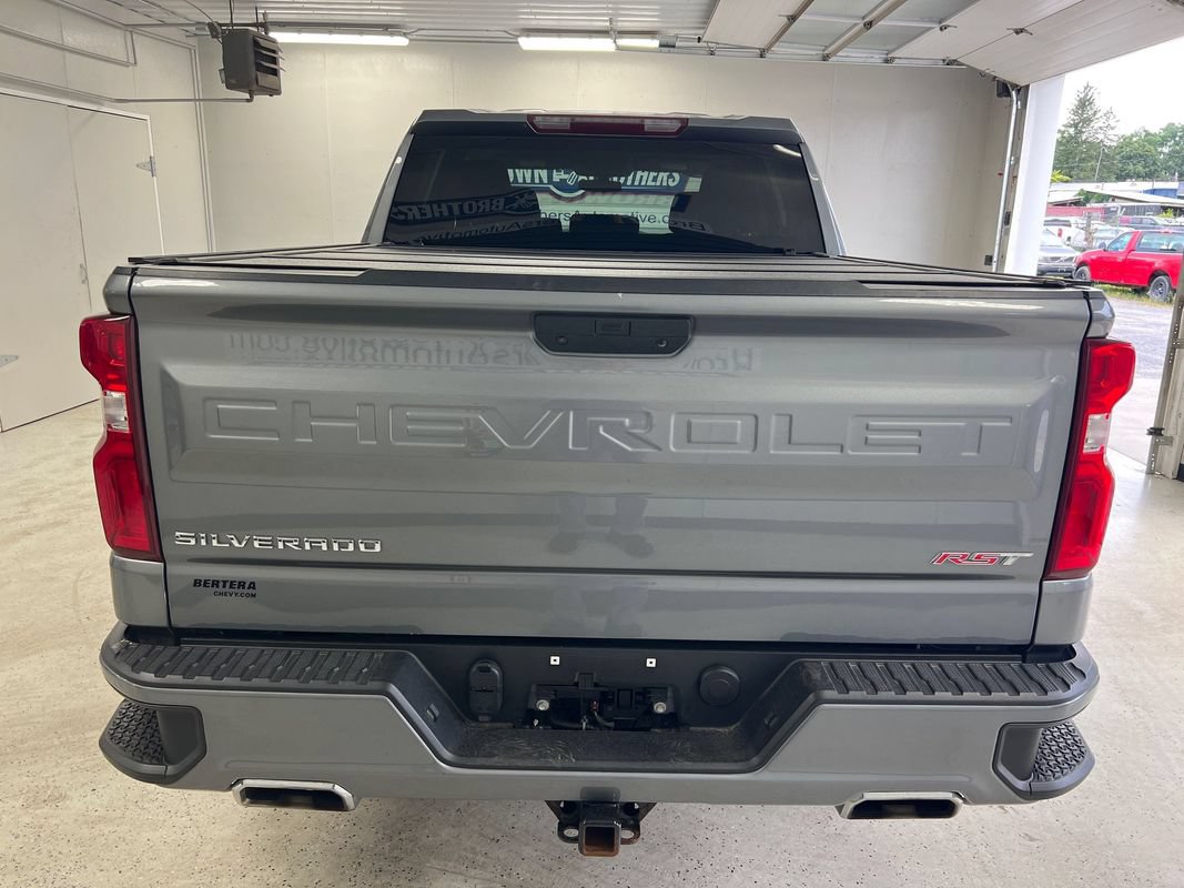 Used 2022 Chevrolet Silverado 1500 RST AWD/4WD image 9