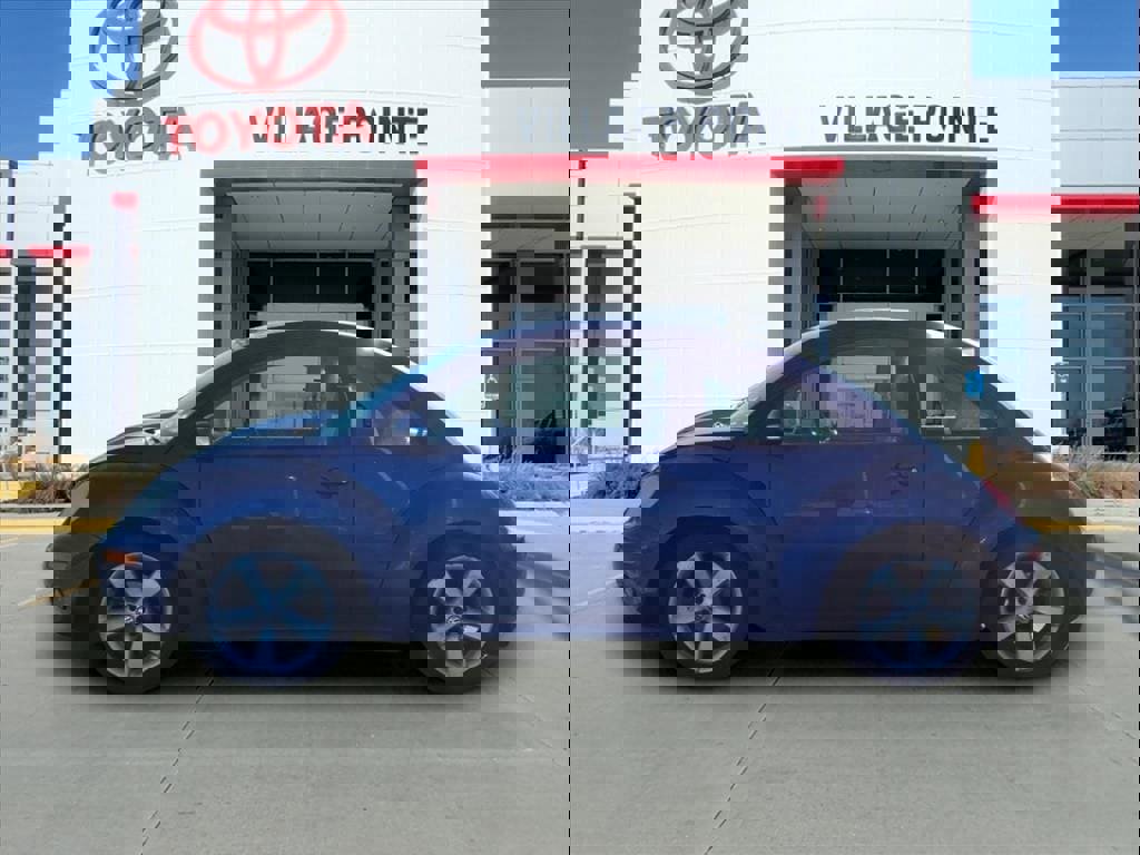 Used 2007 Volkswagen Beetle Coupe w/ Package 2 image 2