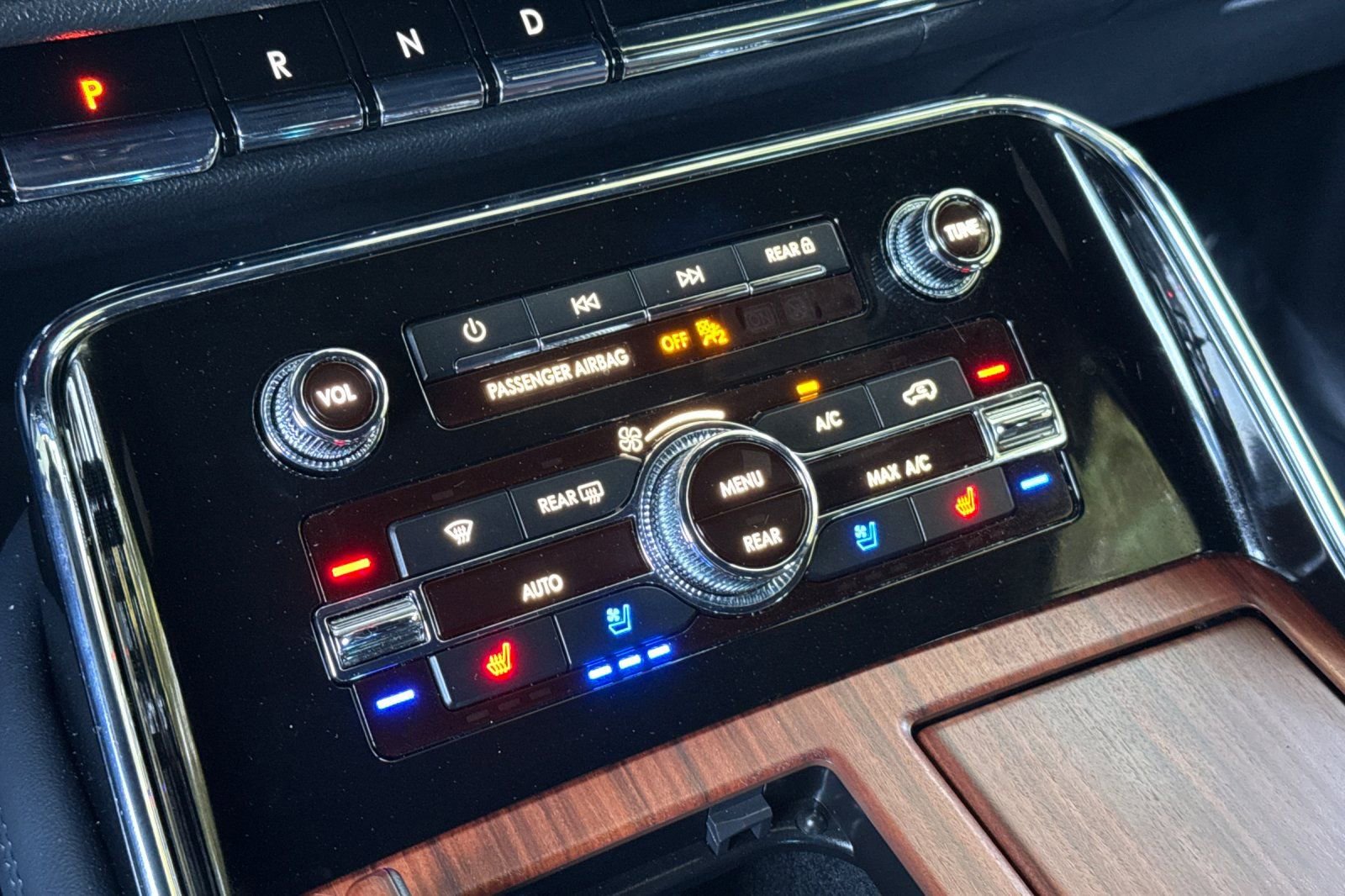 Used 2023 Lincoln Navigator L Reserve w/ Monochromatic Package image 20