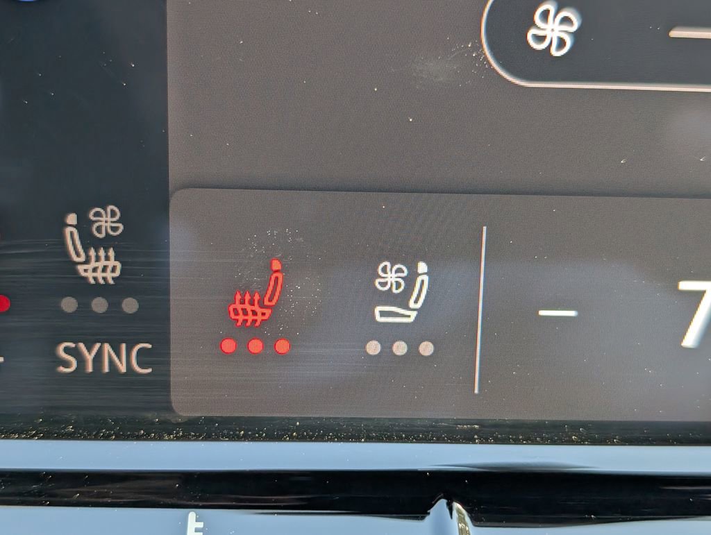 Used 2023 Volkswagen Golf 20th Anniversary Edition image 30