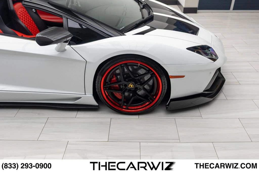 Used 2017 Lamborghini Aventador LP 700-4 AWD/4WD image 33