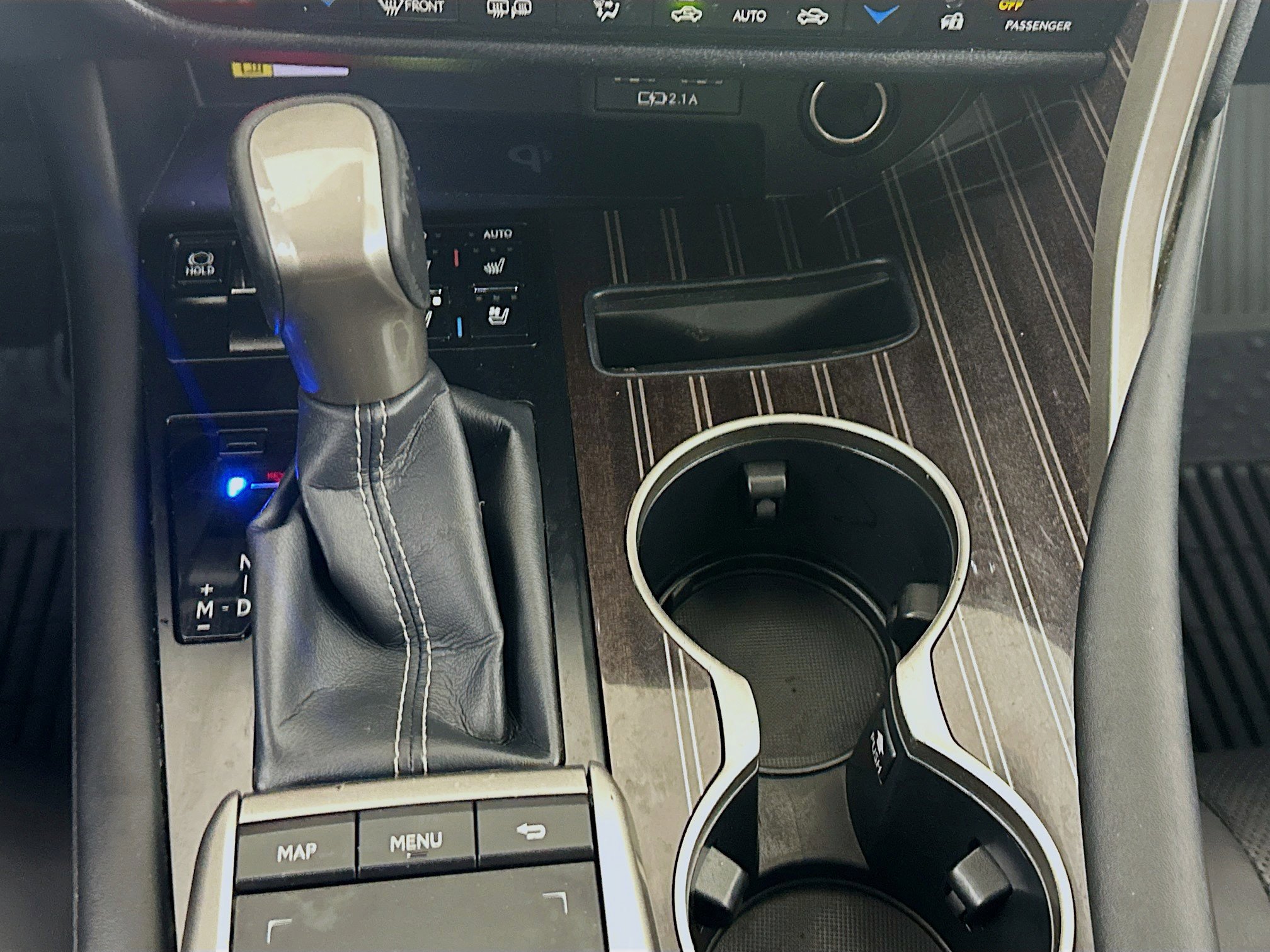 Used 2022 Lexus RX 350L Luxury image 25