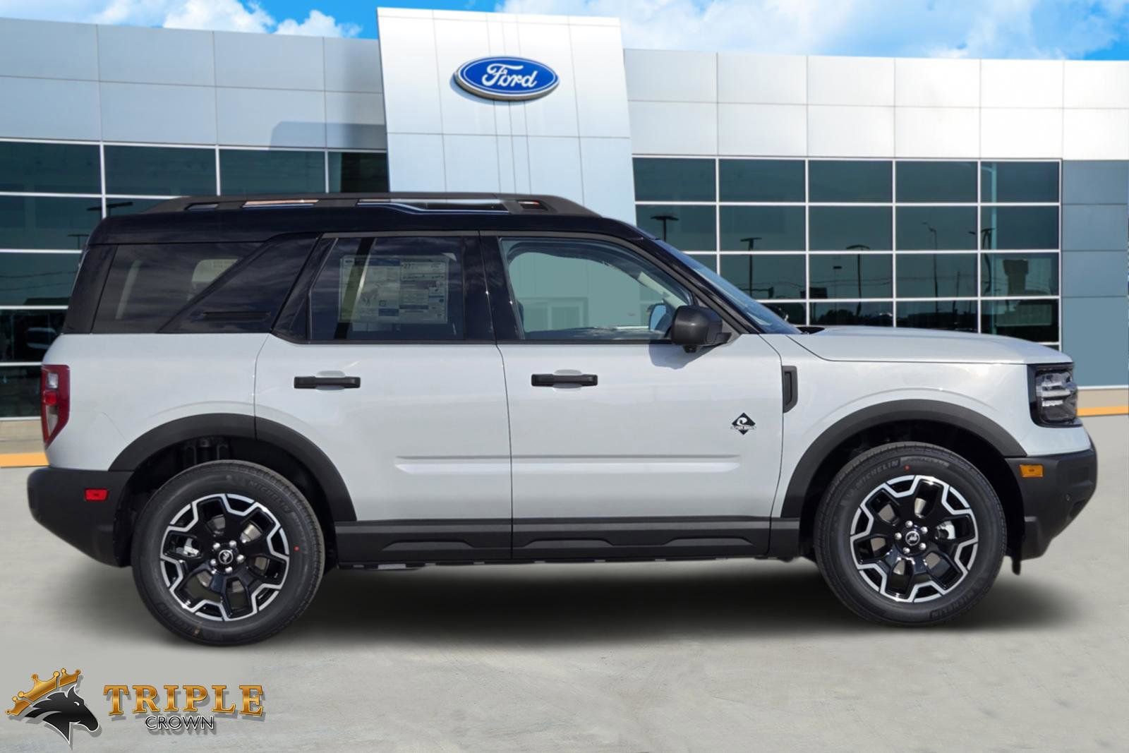 New 2026 Ford Bronco Sport Outer Banks w/ Outer Banks Tech Package+ AWD/4WD image 3