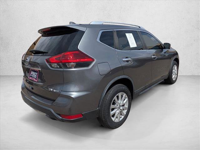 Used 2017 Nissan Rogue SV w/ SV Premium Package image 5