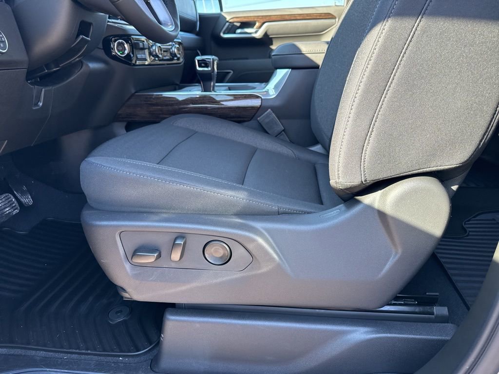 New 2026 GMC Sierra 1500 Elevation image 19